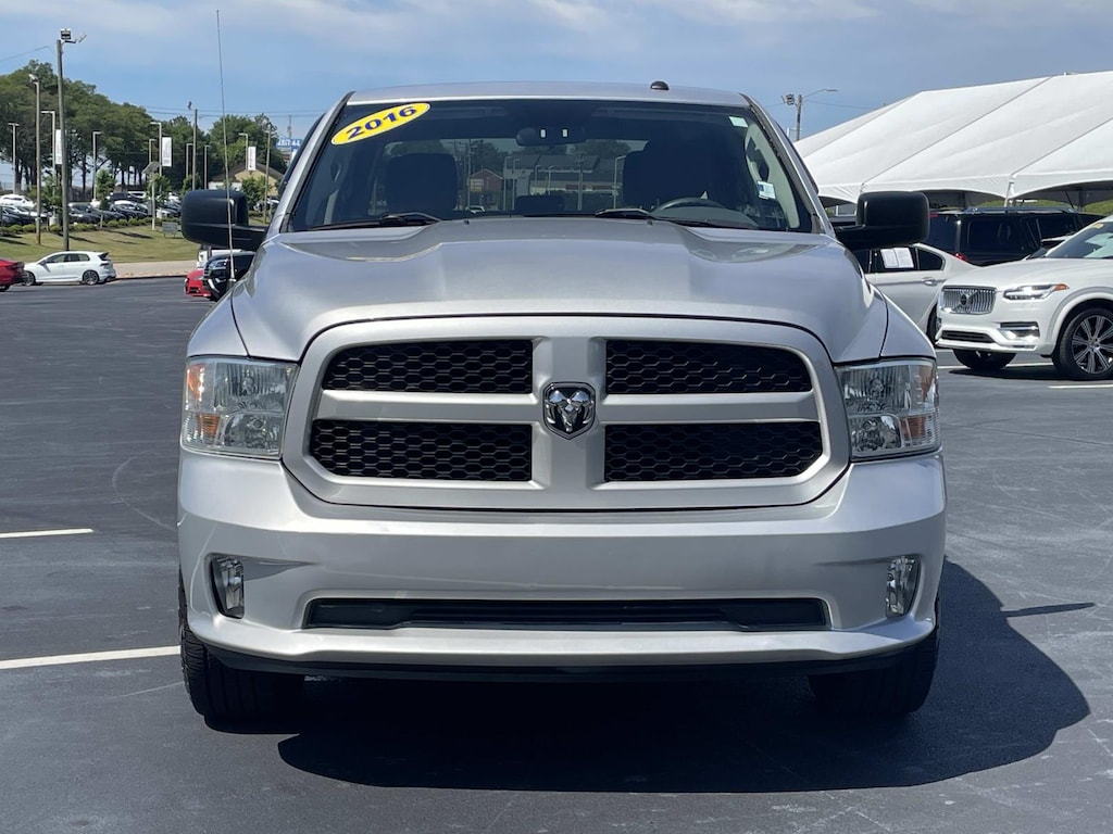 Used 2016 Ram 1500 4WD Crew Cab 140.5 Express Crew Cab Pickup