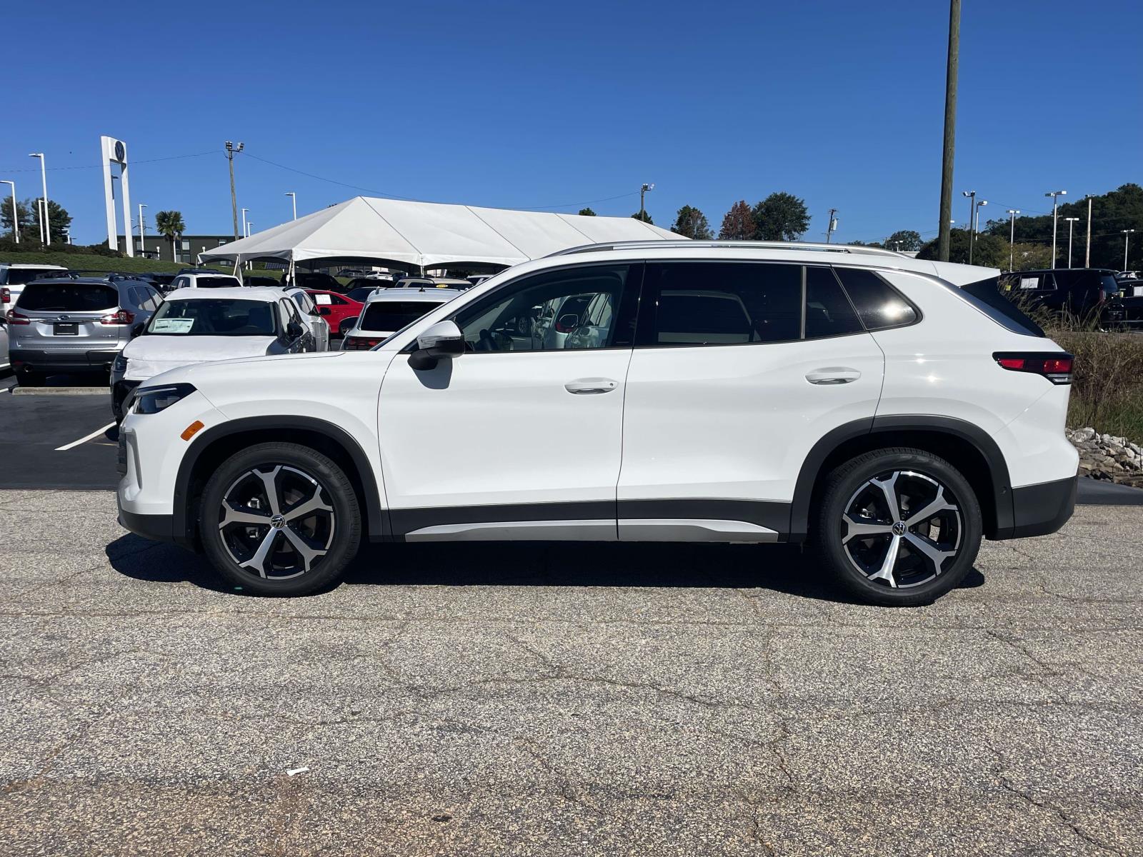 New 2026 Volkswagen Tiguan 2.0T SE Sport Utility