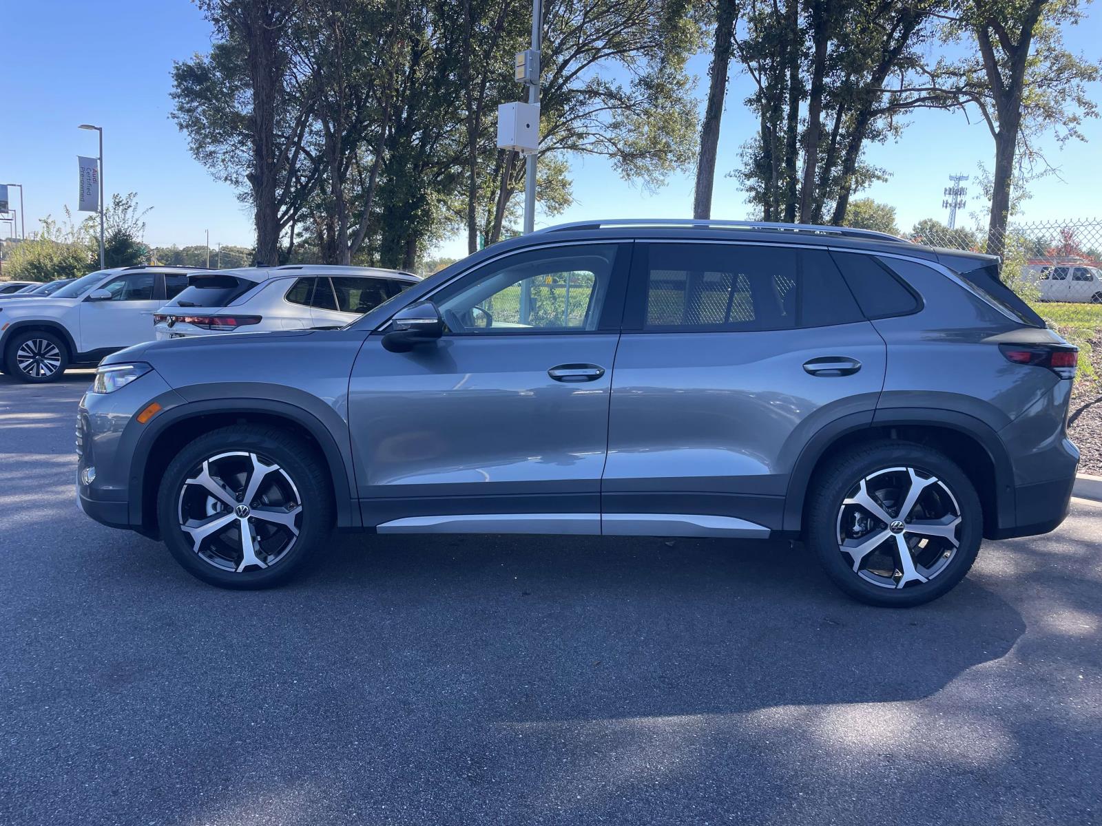 New 2026 Volkswagen Tiguan 2.0T SE Sport Utility