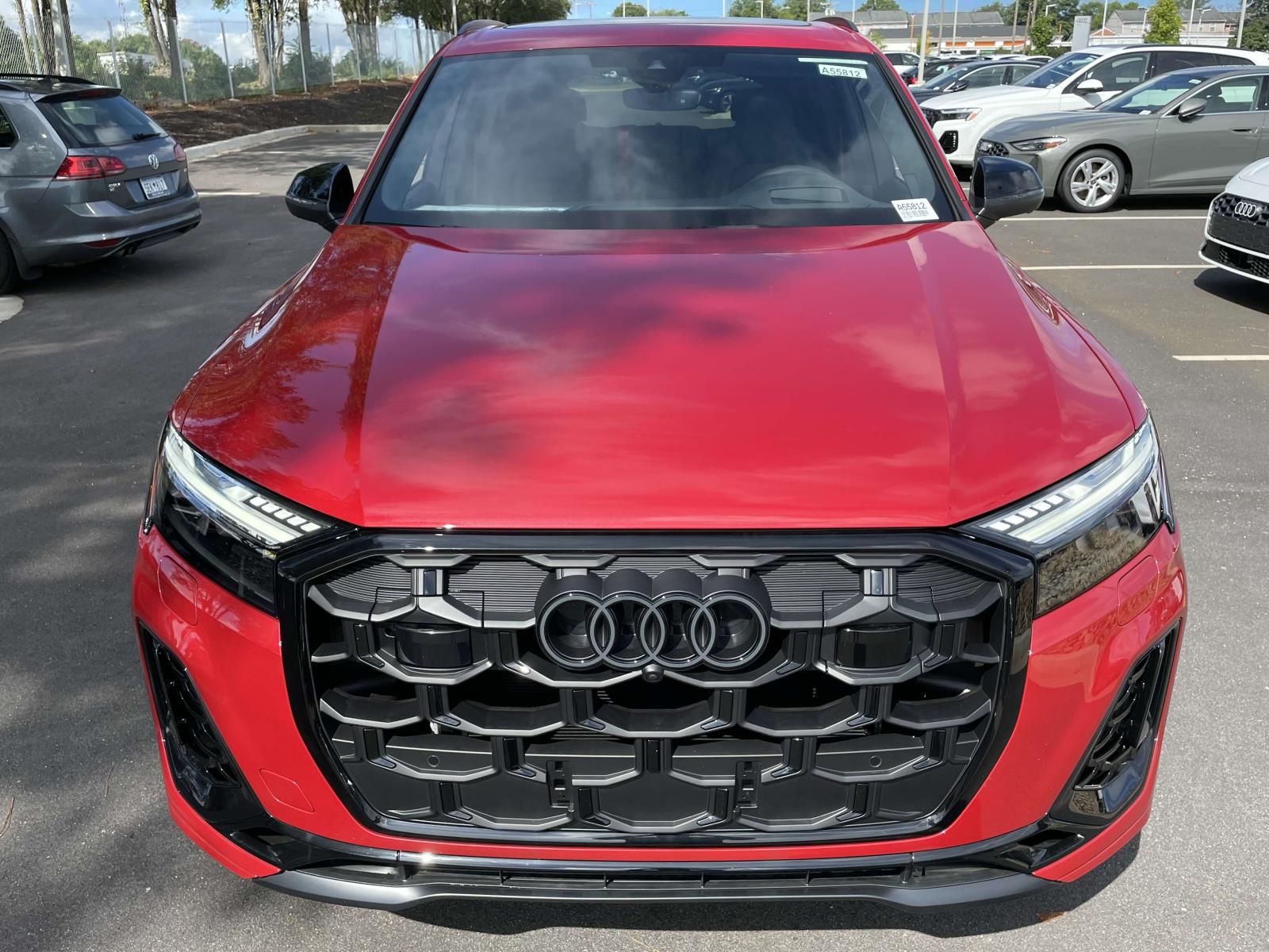 2025 Audi SQ7 Prestige photo 2