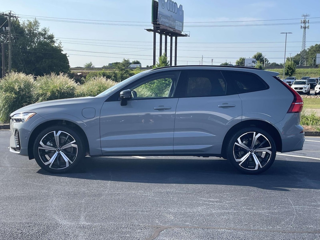 Used 2025 Volvo XC60 Plug-In Hybrid T8 AWD Ultra Sport Utility