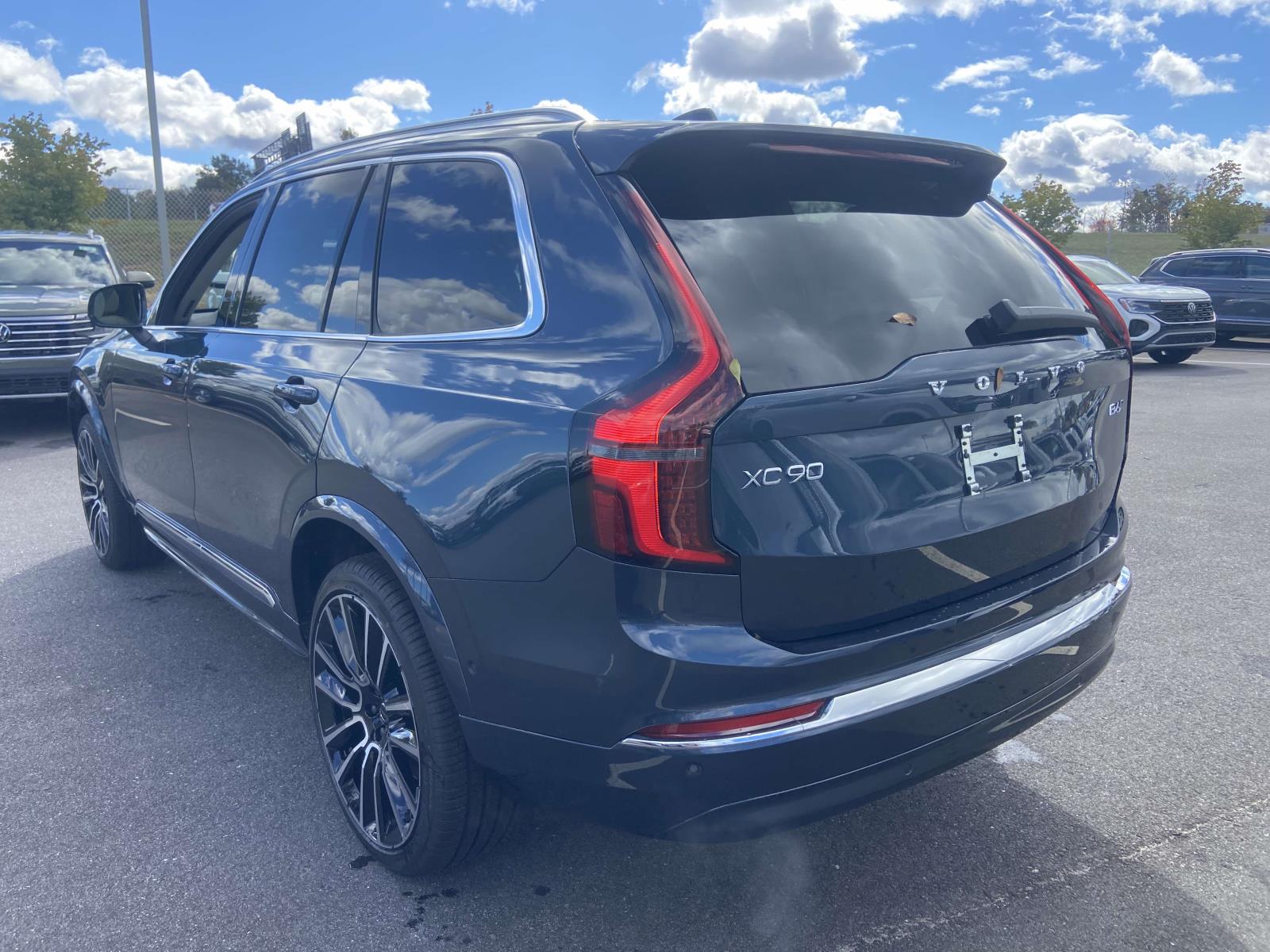 2026 Volvo XC90 Ultra - Photo 7