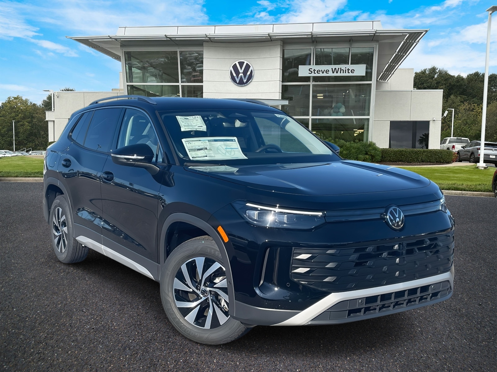 2026 Volkswagen Tiguan S's photo