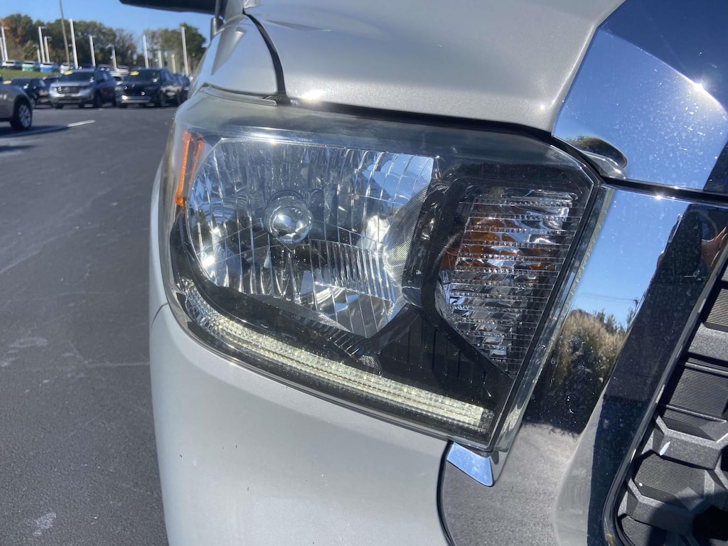 Used 2019 Toyota Tundra 4WD SR5 CrewMax 5.5 Bed 5.7L (Natl) Crew Cab Pickup