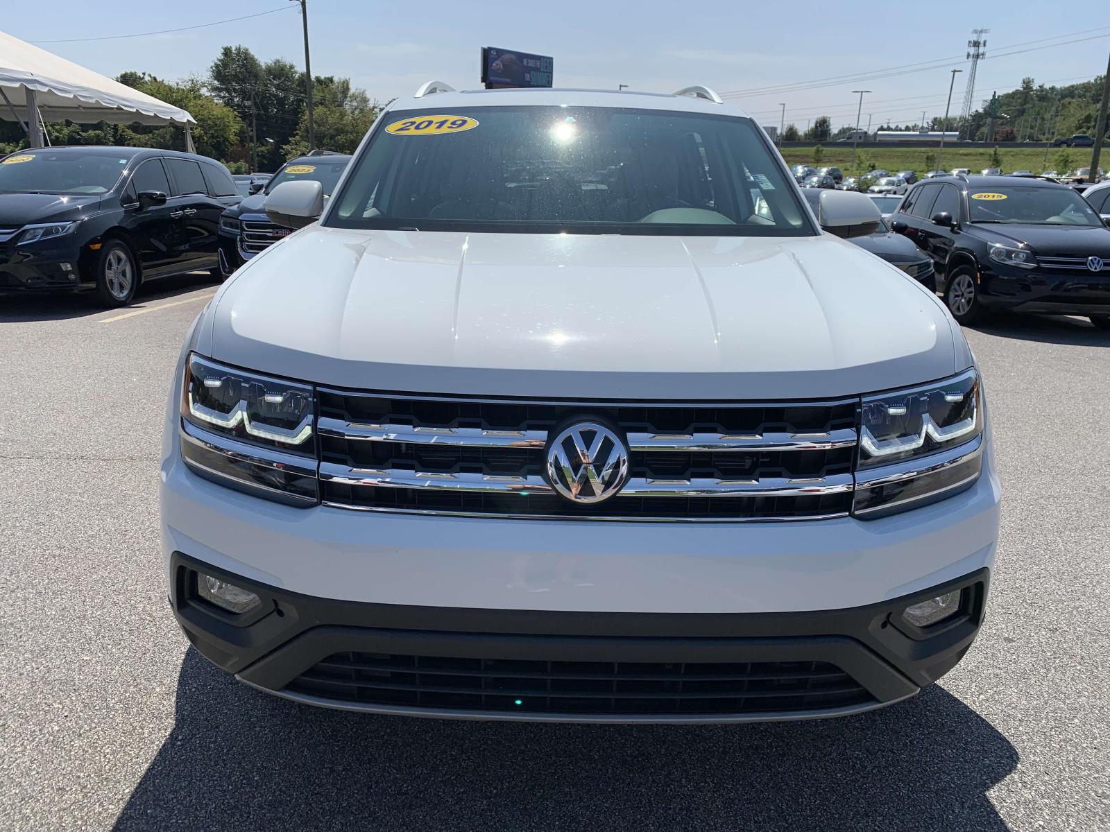 Used 2019 Volkswagen Atlas SE w/Tech with VIN 1V2WR2CA3KC592591 for sale in Greenville, SC