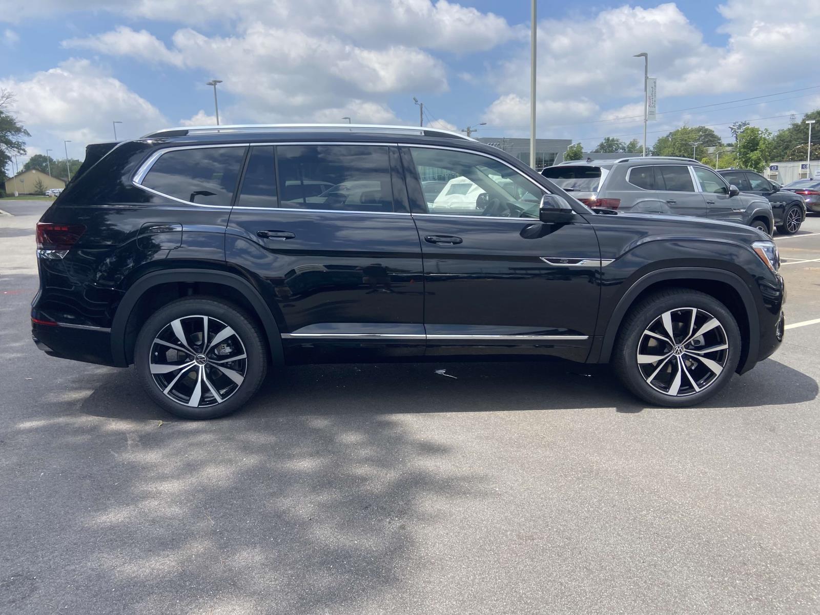 2026 Volkswagen Atlas SEL Premium R-Line - Photo 10