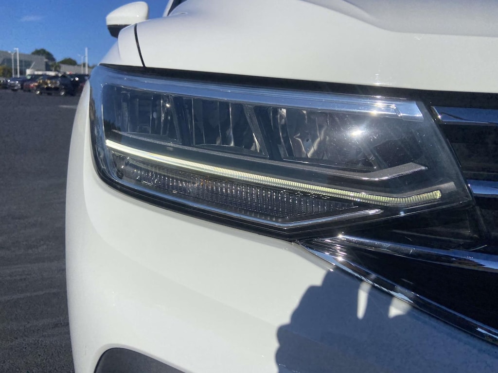 Used 2022 Volkswagen Tiguan 2.0T SE FWD Sport Utility