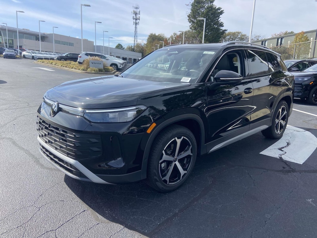 New 2026 Volkswagen Tiguan SE Sport Utility