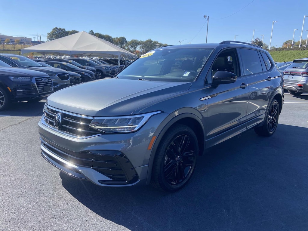 Used 2022 Volkswagen Tiguan 2.0T SE R-Line Black FWD Sport Utility