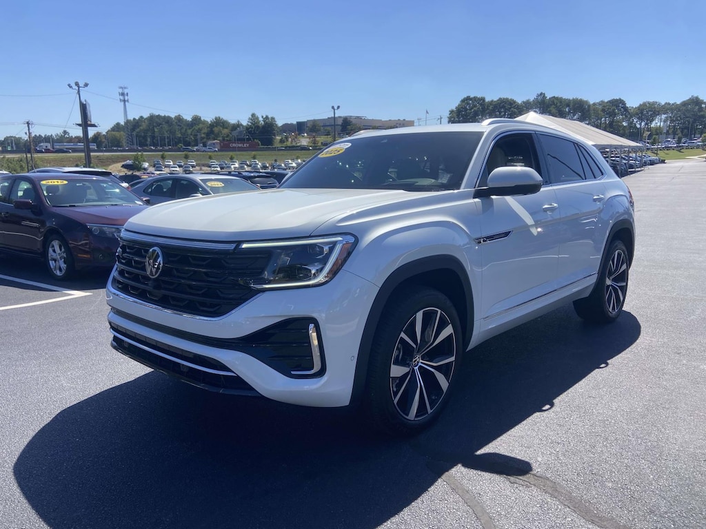 Certified 2025 Volkswagen Atlas Cross Sport 2.0T SEL Premium R-Line 4MOTION Sport Utility
