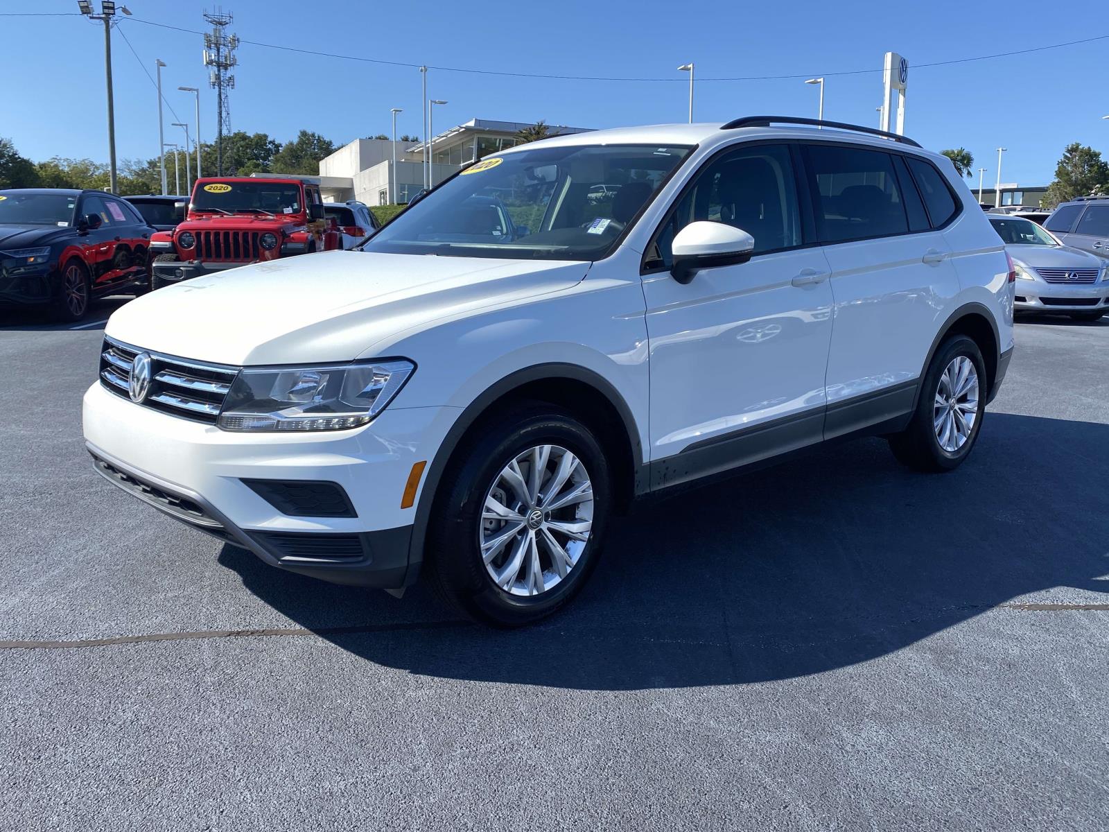 2020 Volkswagen Tiguan S photo 3