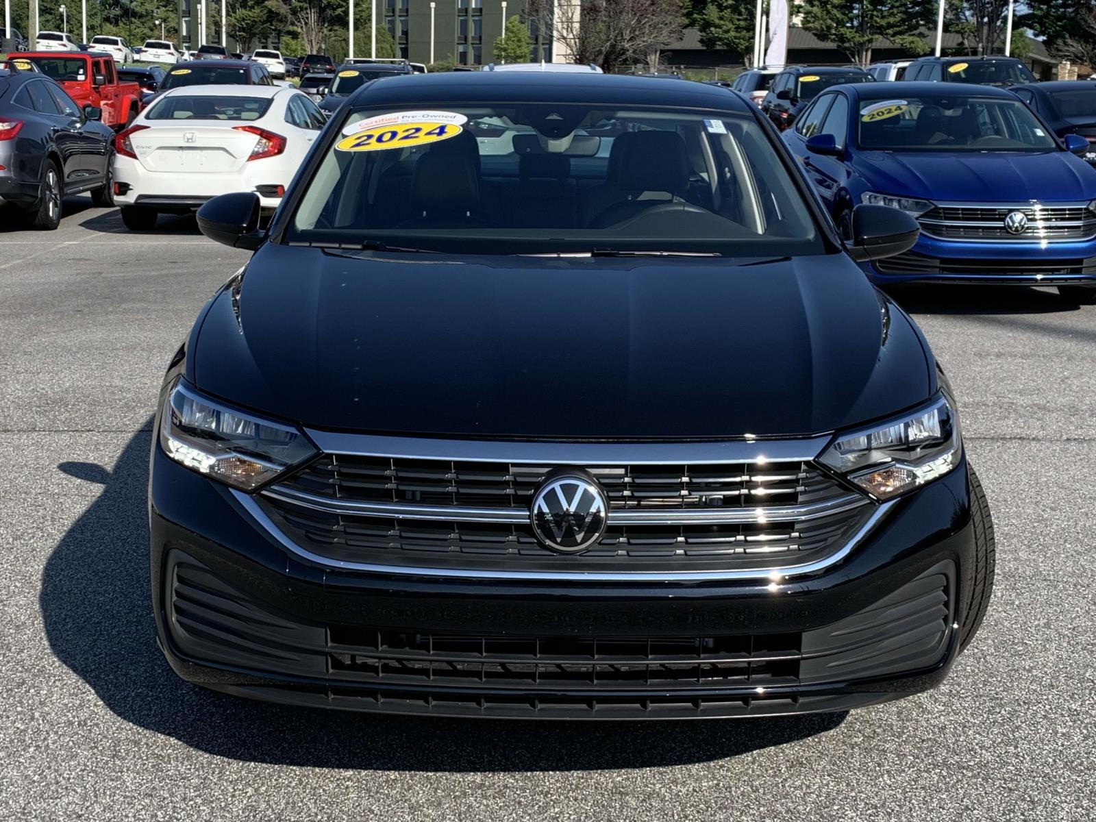 Used 2024 Volkswagen Jetta SE with VIN 3VW7M7BU0RM020154 for sale in Greenville, SC