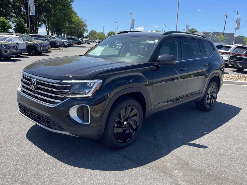 New 2026 Volkswagen Atlas 2.0T SE w/Technology Sport Utility