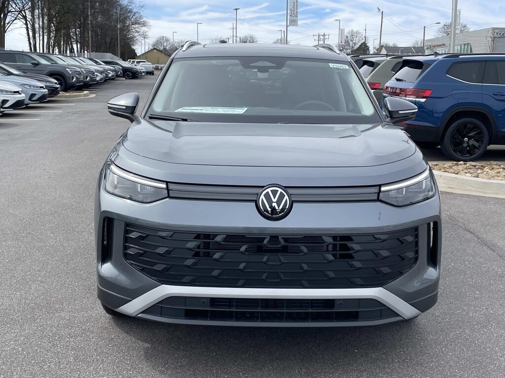 New 2026 Volkswagen Tiguan 2.0T SE FWD Sport Utility