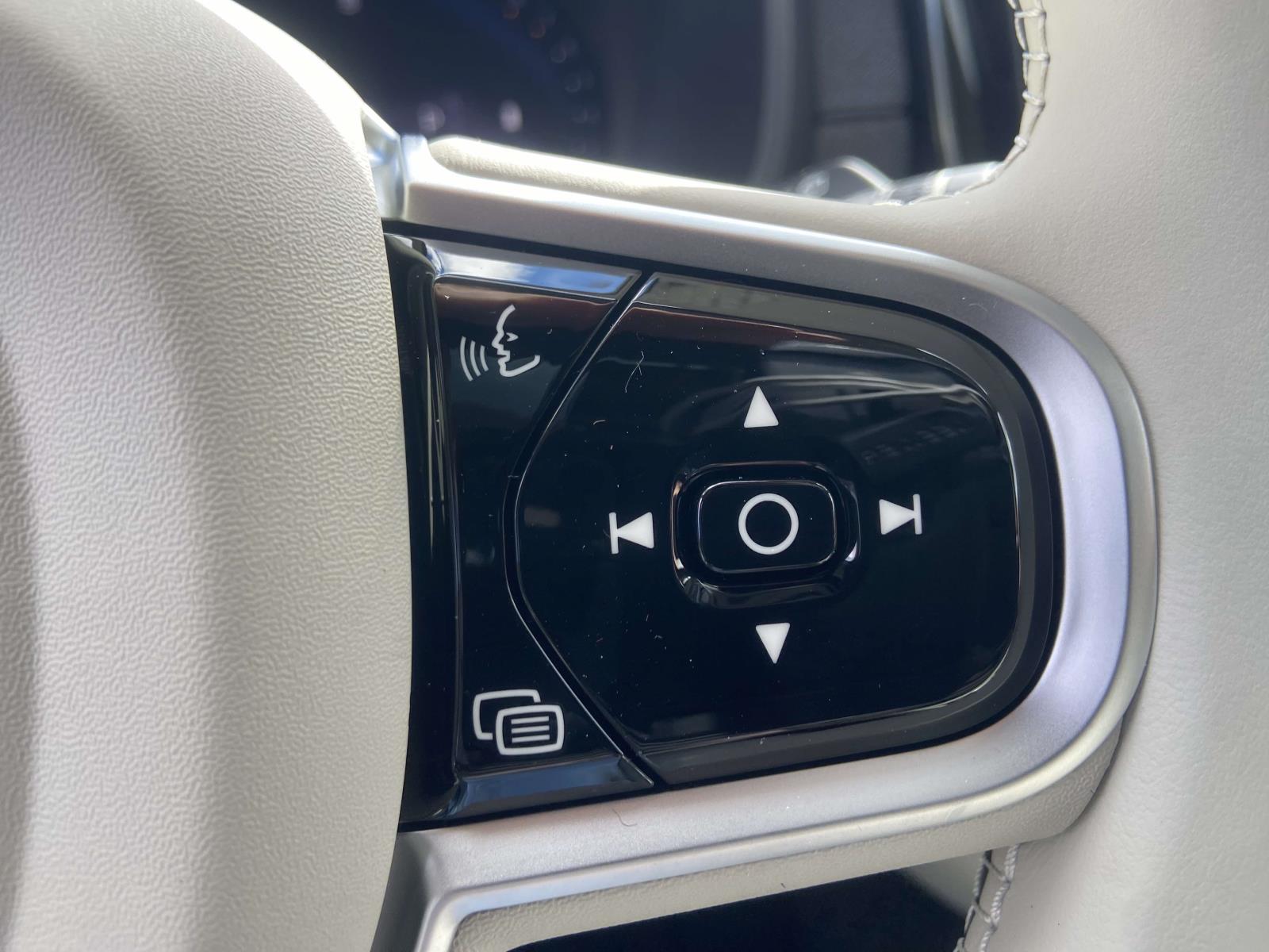 2026 Volvo XC90 Ultra - Photo 25