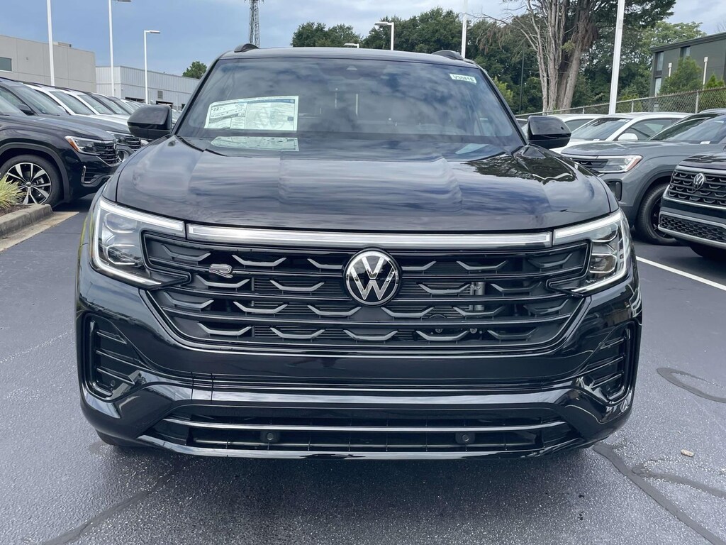 New 2026 Volkswagen Atlas Cross Sport 2.0T SEL R-Line Black Sport Utility