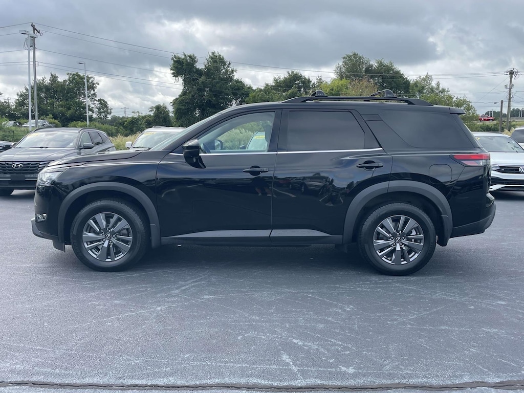 Used 2022 Nissan Pathfinder SV 4WD Sport Utility