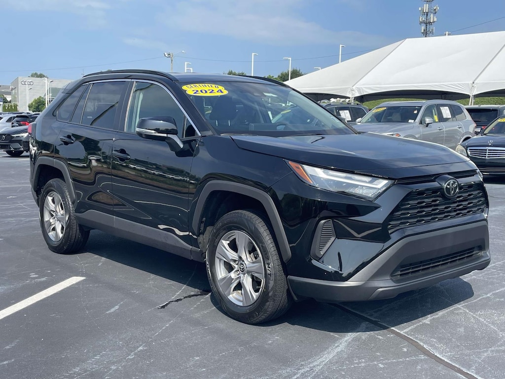 Used 2024 Toyota RAV4 XLE FWD (Natl) Sport Utility