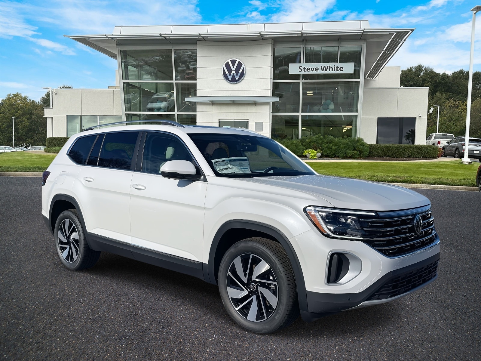 2026 Volkswagen Atlas SEL's photo
