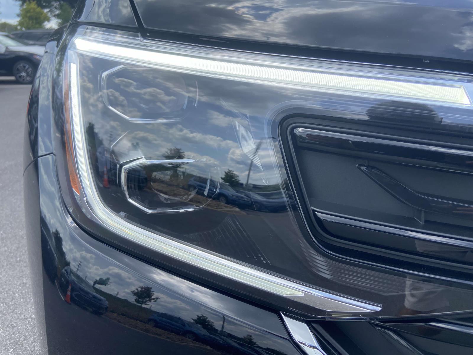 2026 Volkswagen Atlas SEL Premium R-Line photo 4