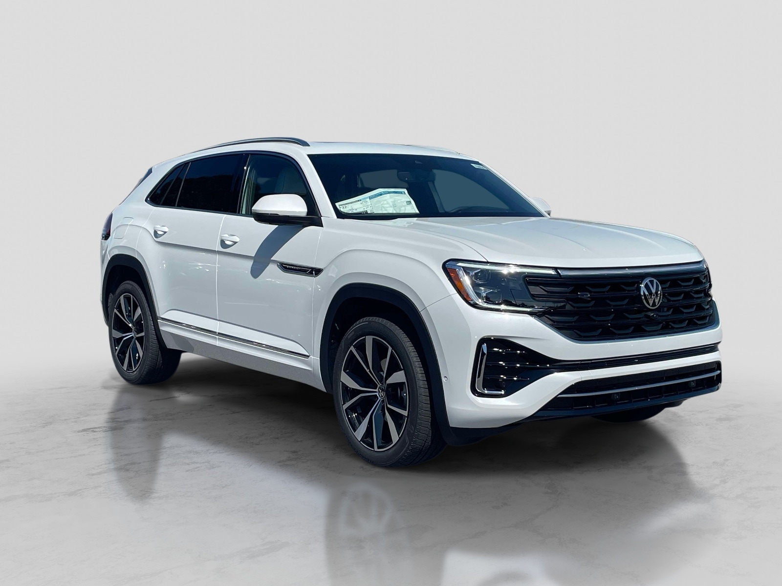 2026 Volkswagen Atlas Cross Sport 2.0T SEL Premium R-Line 4MOTION's photo