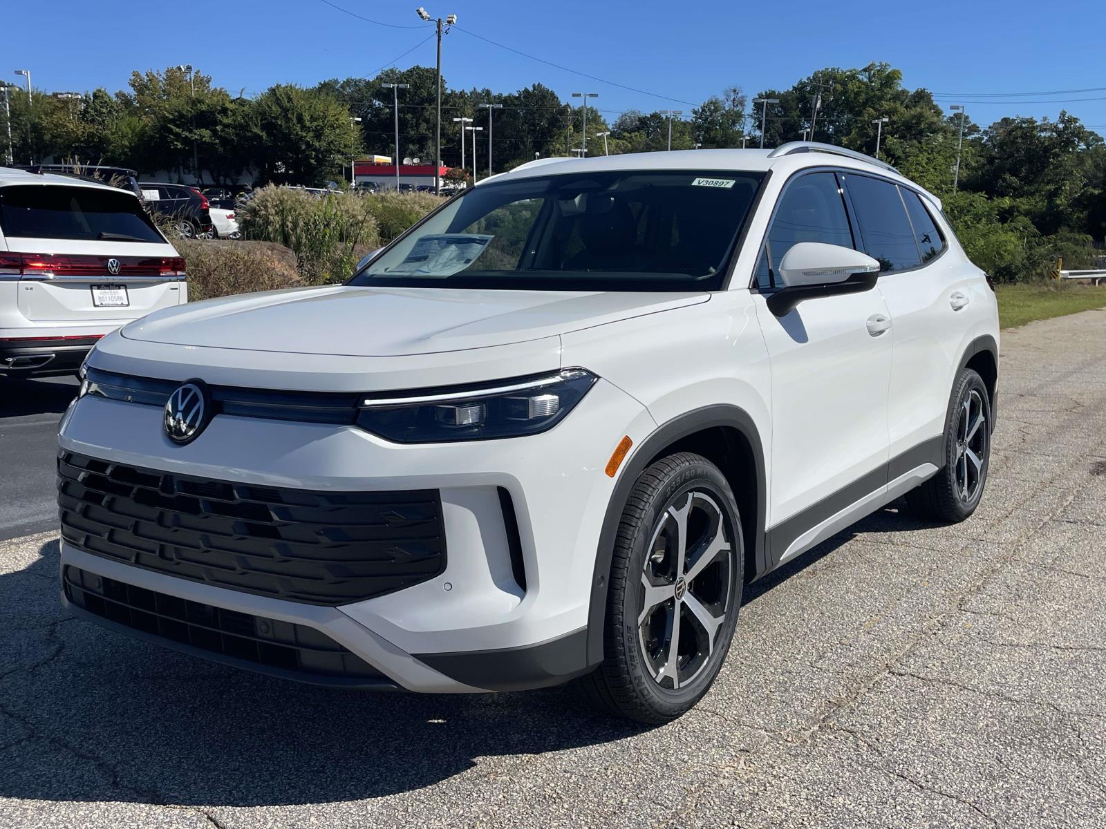New 2026 Volkswagen Tiguan 2.0T SE Sport Utility