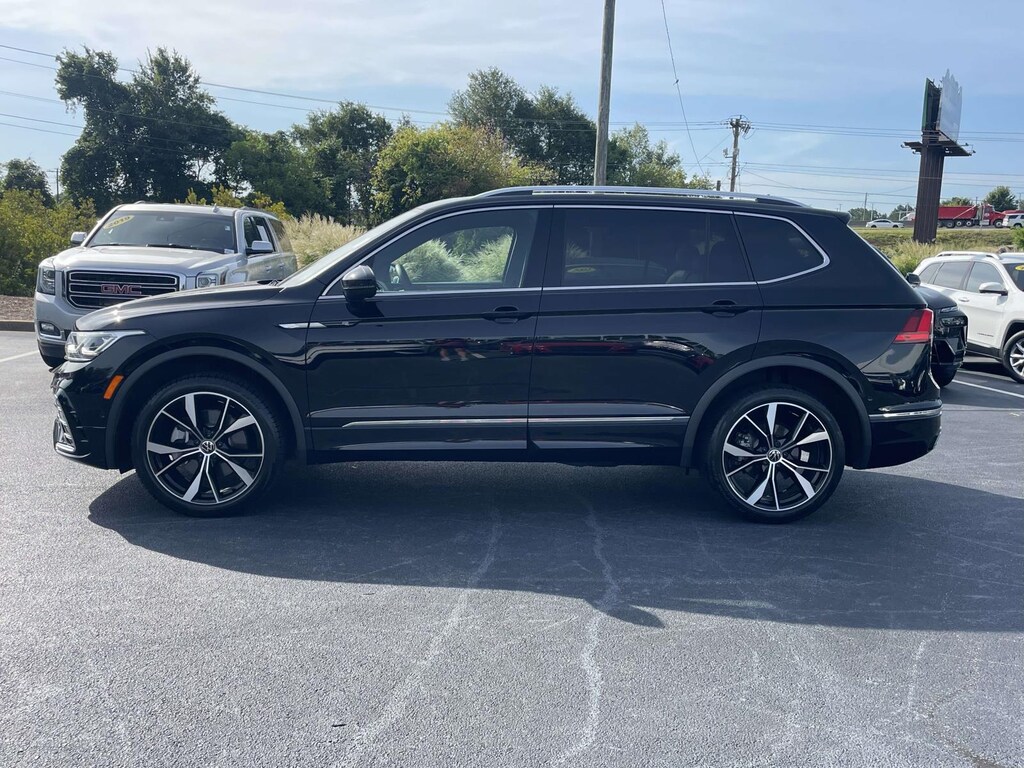 Certified 2024 Volkswagen Tiguan 2.0T SEL R-Line 4MOTION Sport Utility