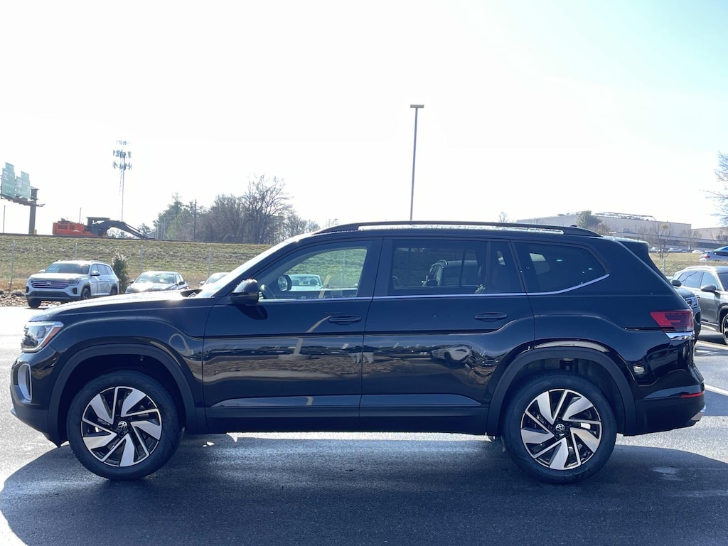 New 2026 Volkswagen Atlas 2.0T SE w/Technology FWD Sport Utility