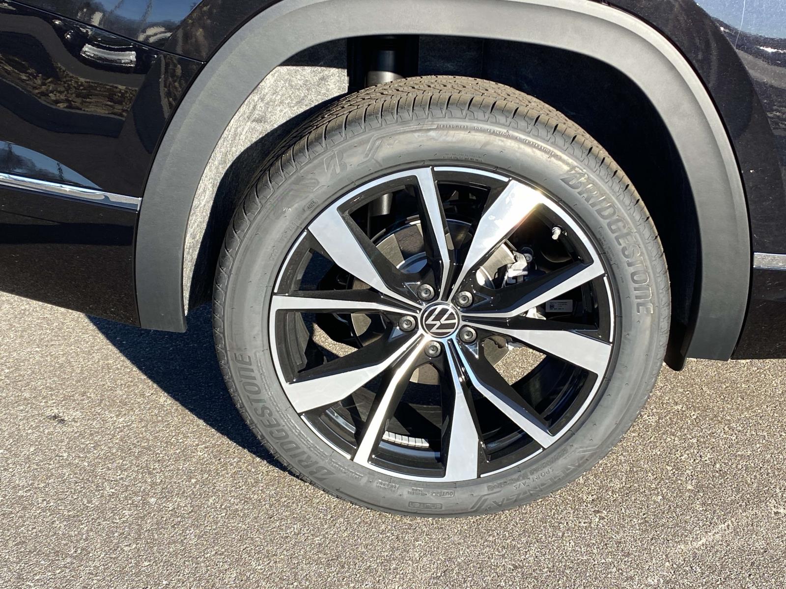 2026 Volkswagen Atlas SEL Premium R-Line - Photo 7