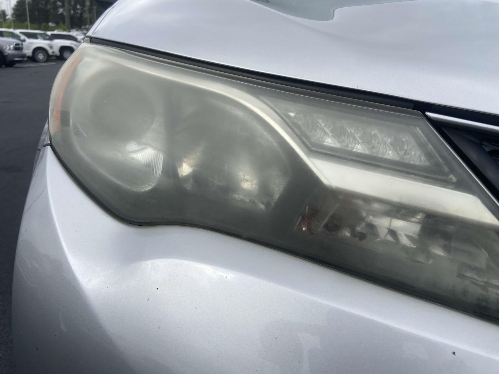 2013 Toyota RAV4 XLE photo 4