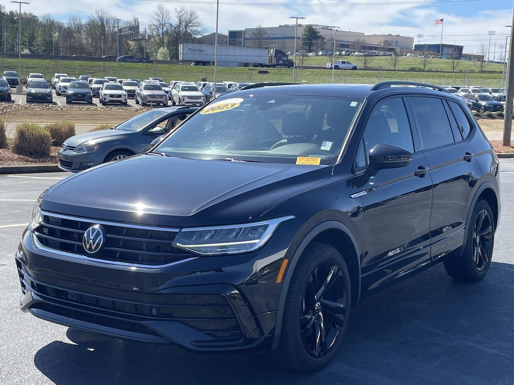Certified 2023 Volkswagen Tiguan 2.0T SE R-Line Black FWD Sport Utility