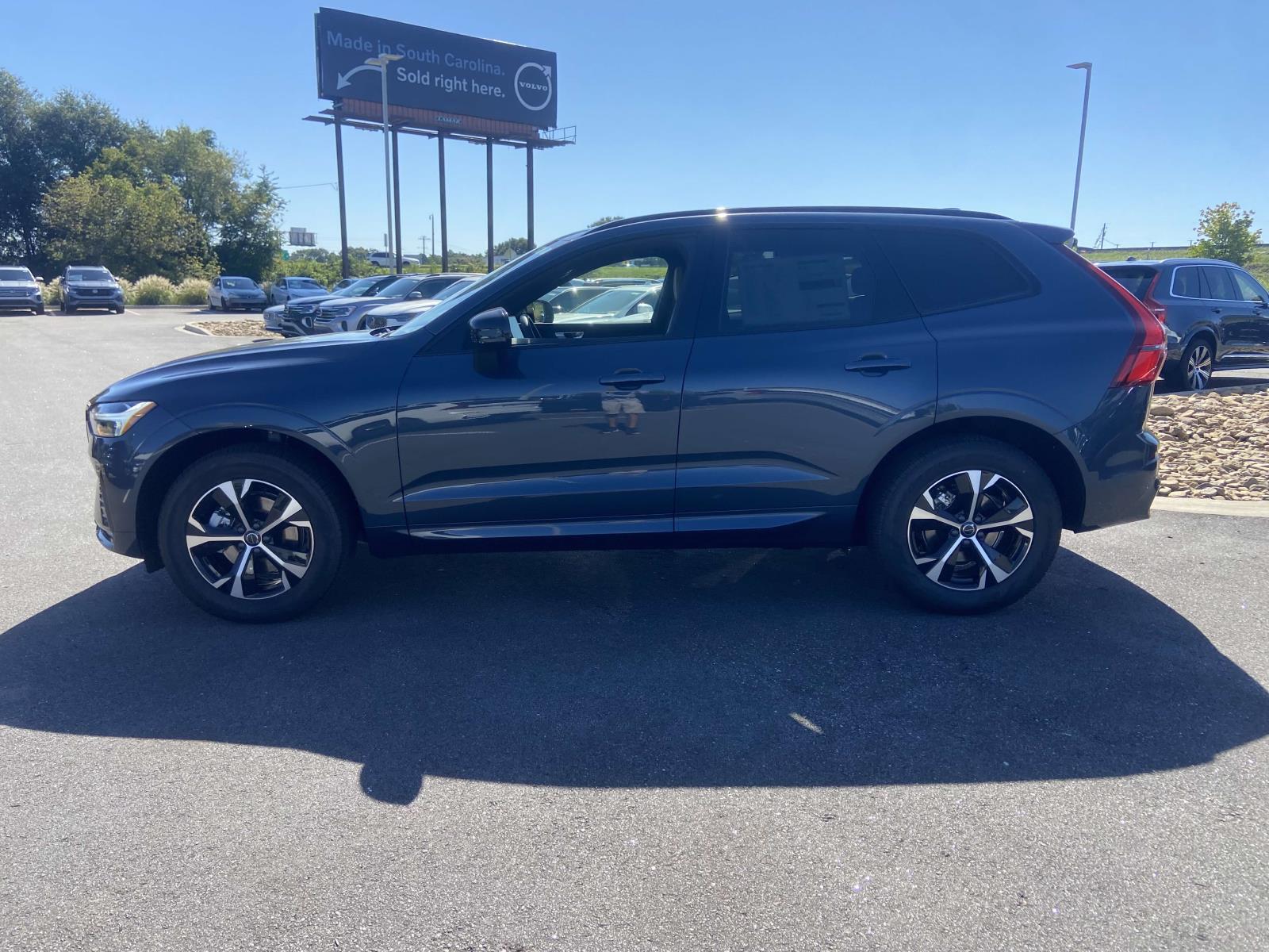 2026 Volvo XC60 Core - Photo 6