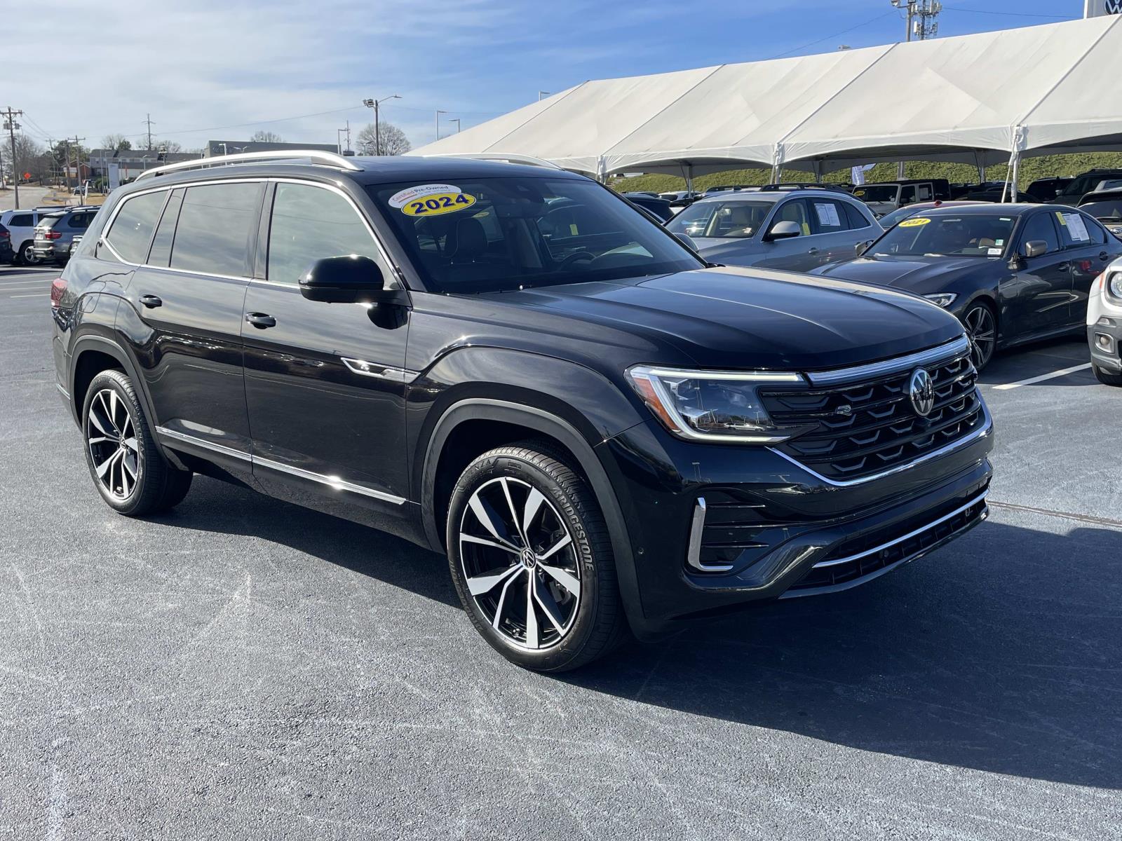 2024 Volkswagen Atlas SEL Premium R-Line's photo