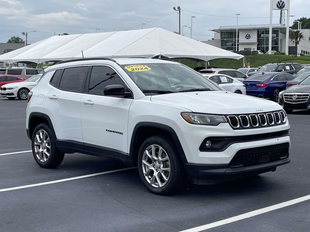 Used 2024 Jeep Compass Latitude Lux 4x4 Sport Utility