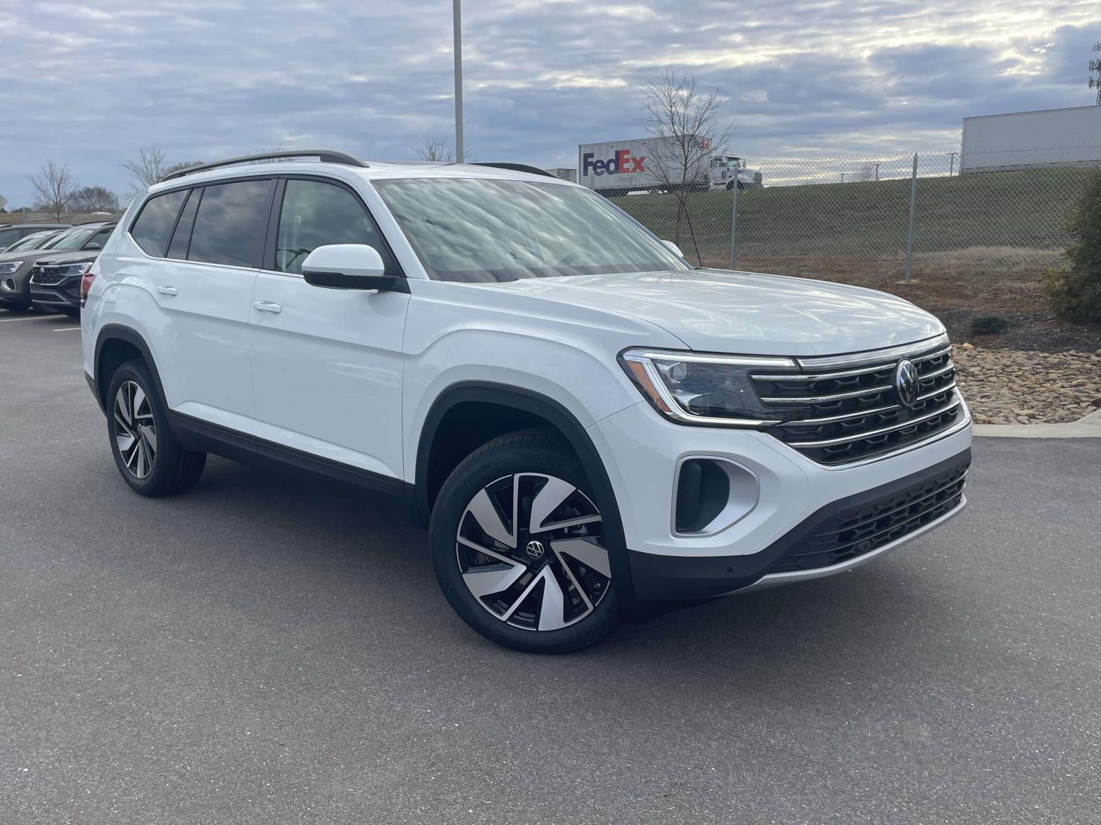 2026 Volkswagen Atlas SE w/Tech's photo