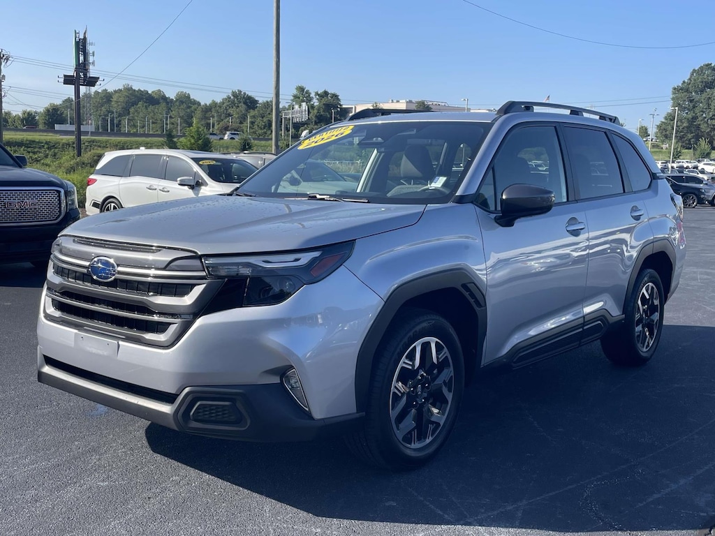 Used 2025 Subaru Forester Premium AWD Sport Utility