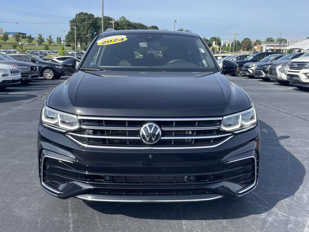 Certified 2024 Volkswagen Tiguan 2.0T SEL R-Line 4MOTION Sport Utility