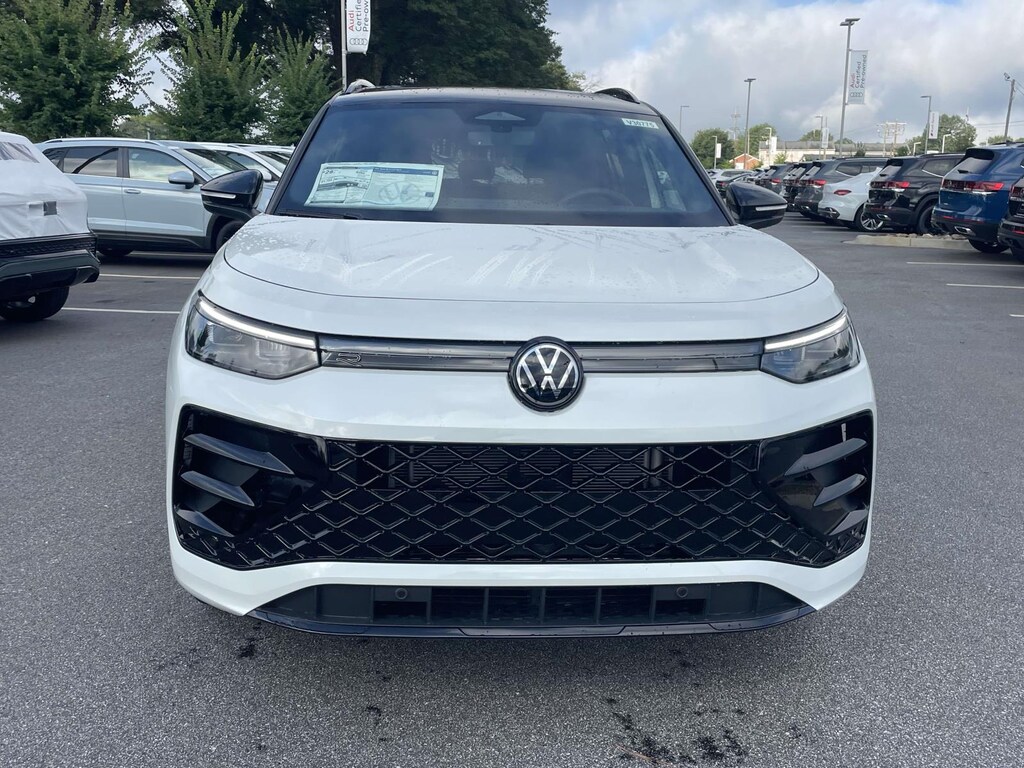 New 2026 Volkswagen Tiguan 2.0T SE R-Line Black Sport Utility