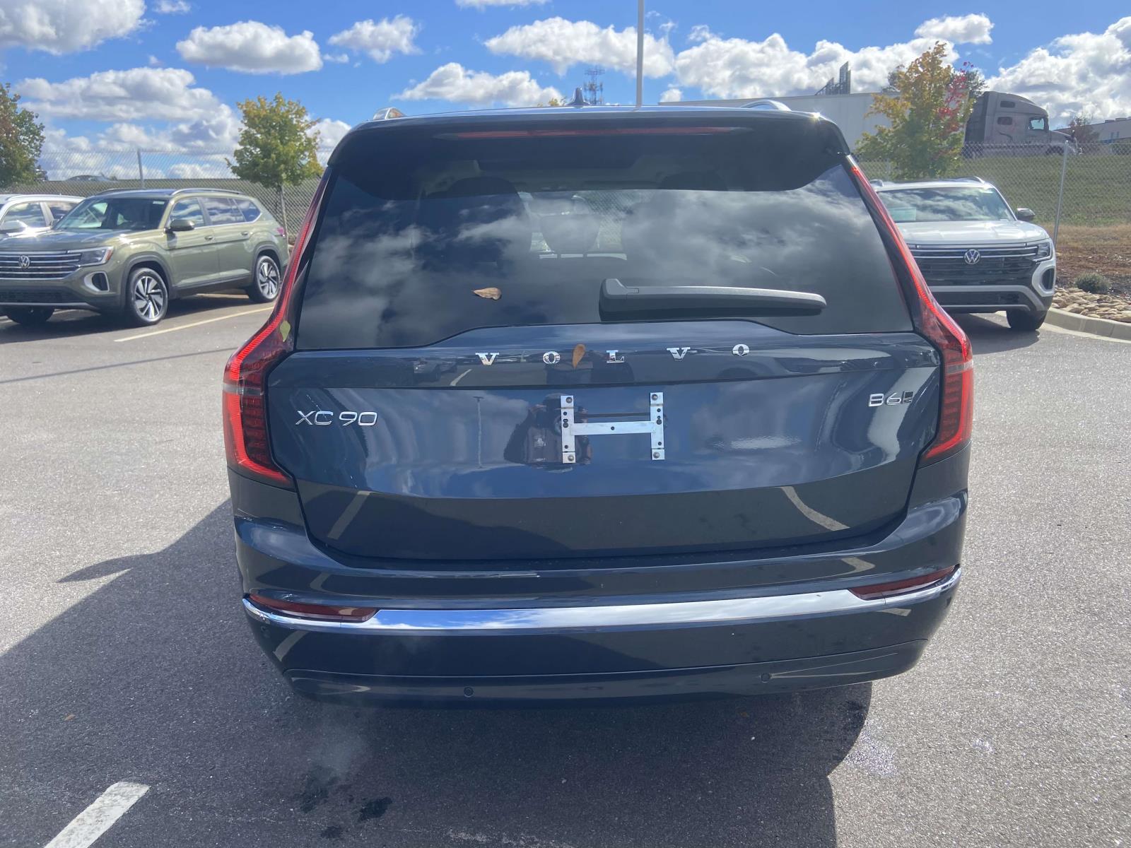 2026 Volvo XC90 Ultra - Photo 8