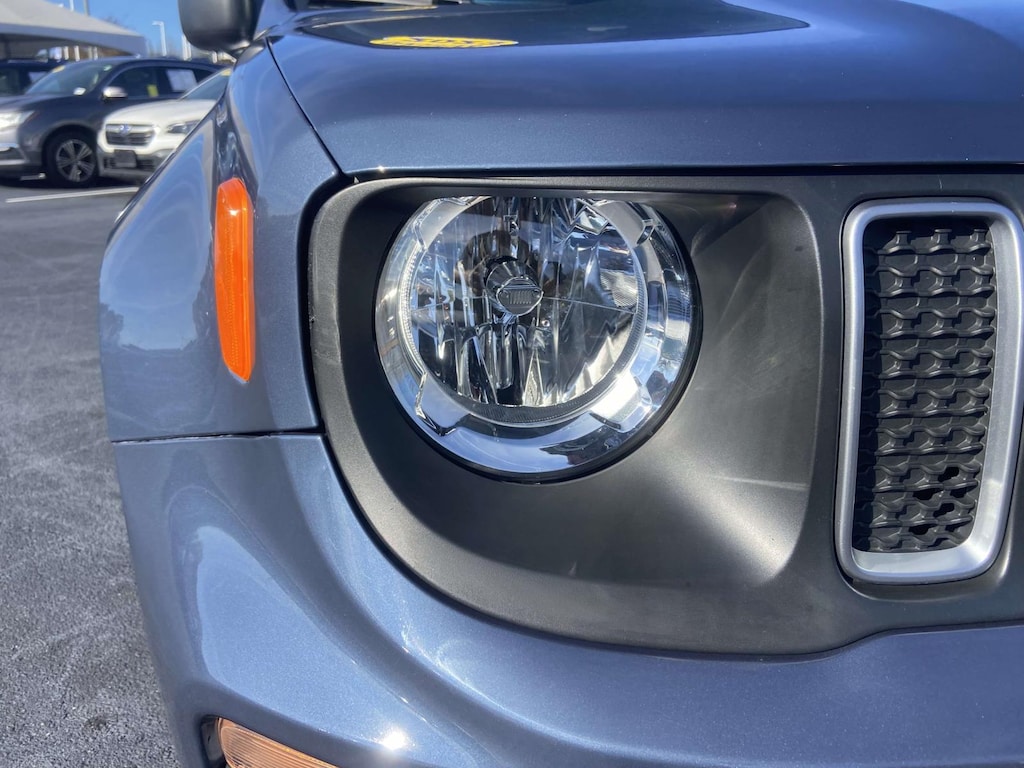 Used 2023 Jeep Renegade Latitude 4x4 Sport Utility