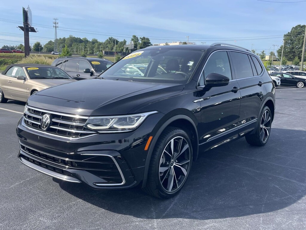 Certified 2024 Volkswagen Tiguan 2.0T SEL R-Line 4MOTION Sport Utility
