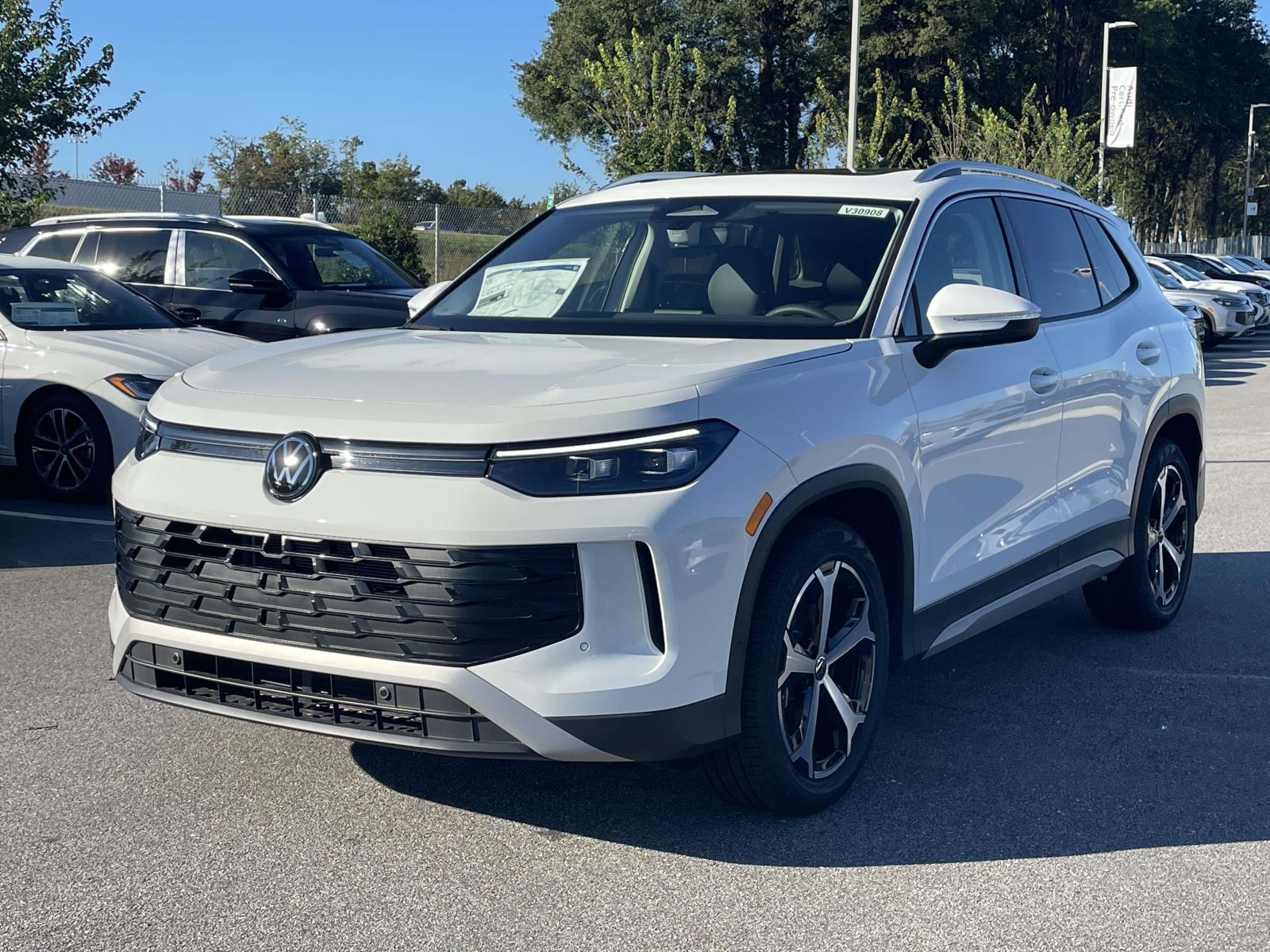New 2026 Volkswagen Tiguan 2.0T SE Sport Utility