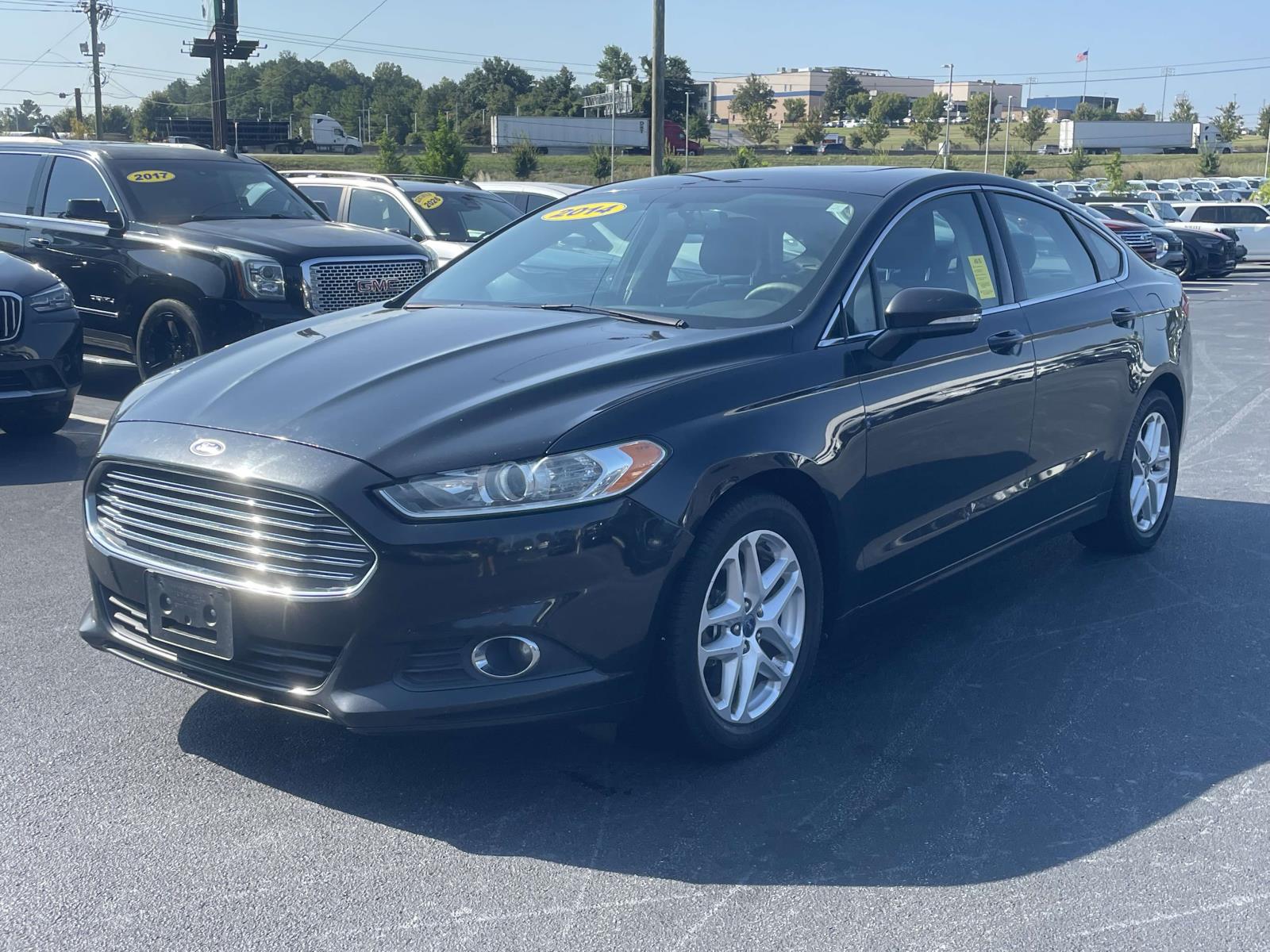 Used 2014 Ford Fusion Sdn SE FWD Car