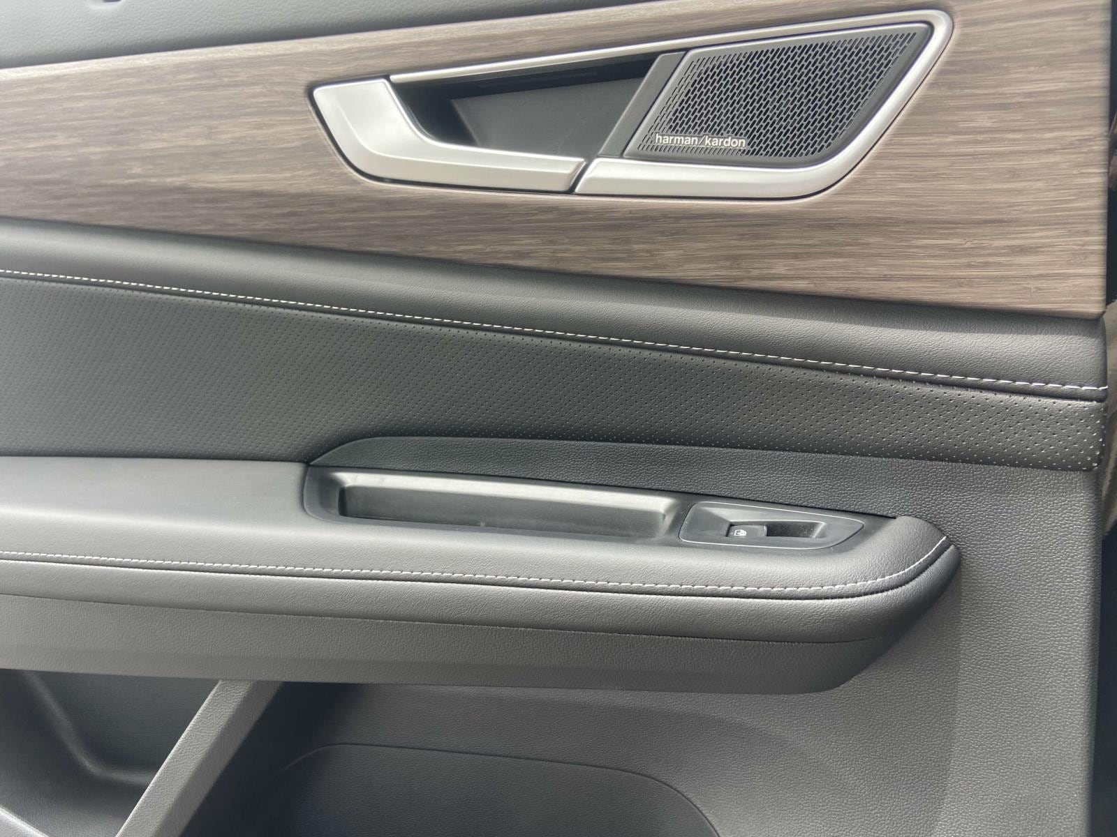 2026 Volkswagen Atlas SEL Premium R-Line - Photo 17