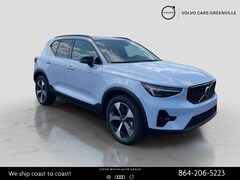 2026 Volvo XC40 B5 AWD Plus Sport Utility