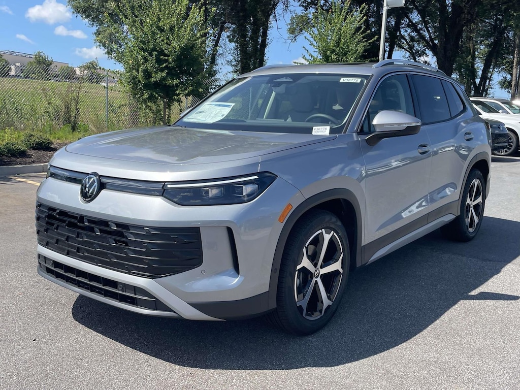 New 2026 Volkswagen Tiguan 2.0T SE Sport Utility