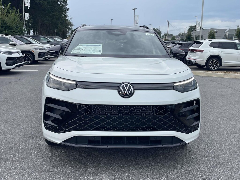 New 2026 Volkswagen Tiguan 2.0T SE R-Line Black Sport Utility
