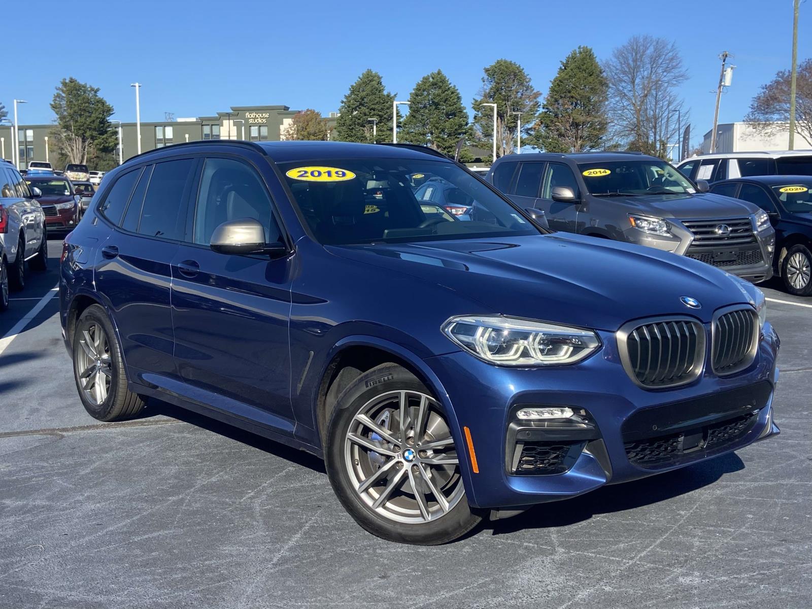 2019 BMW X3 40i's photo