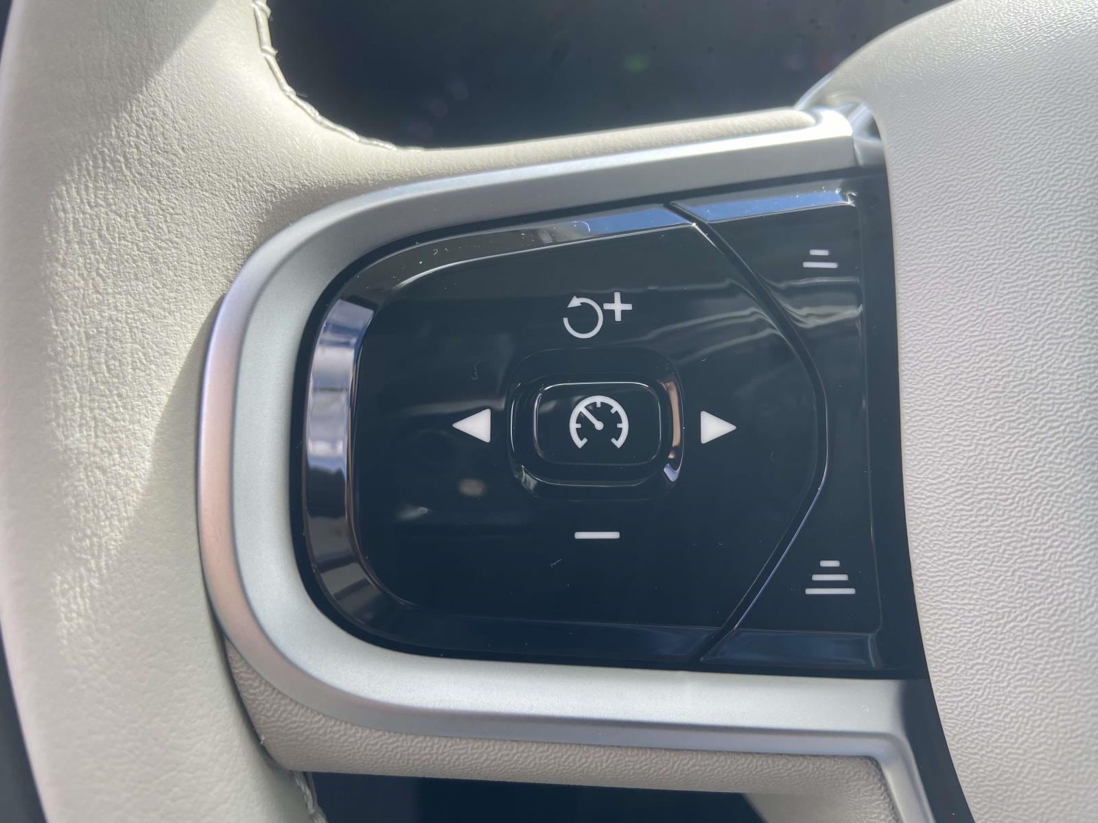 2026 Volvo XC90 Ultra - Photo 24