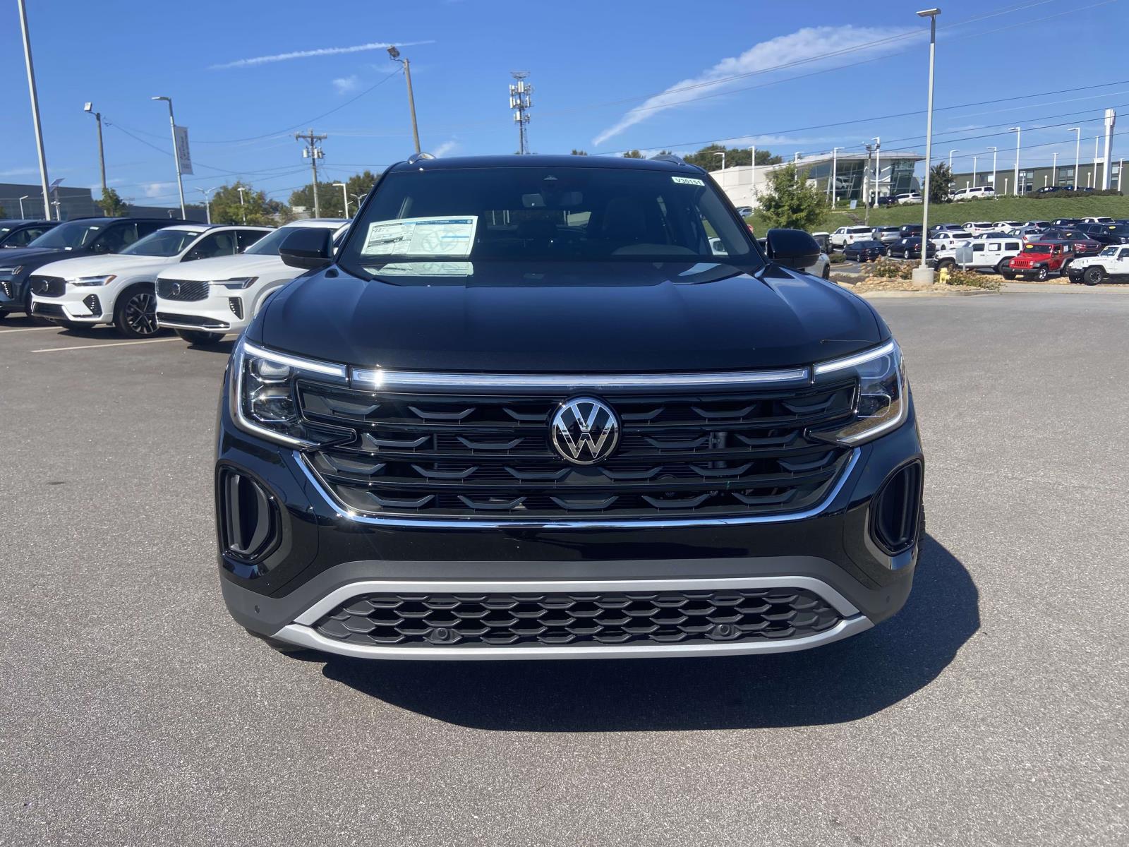 2026 Volkswagen Atlas Cross Sport SE Technology photo 2